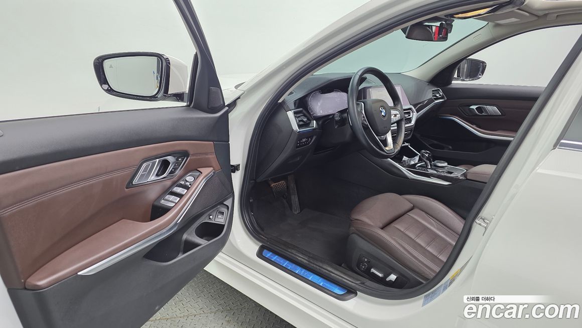 BMW 3-Series 2021
