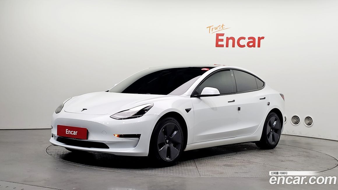 Tesla Model 3 2022