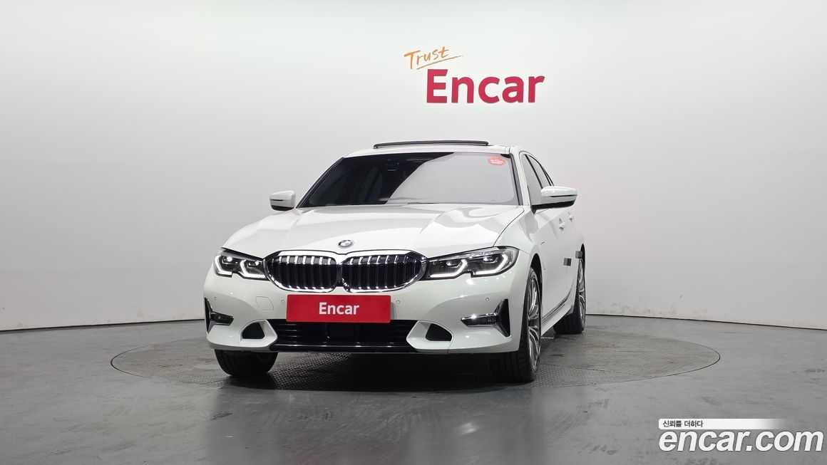 BMW 3-Series 2021