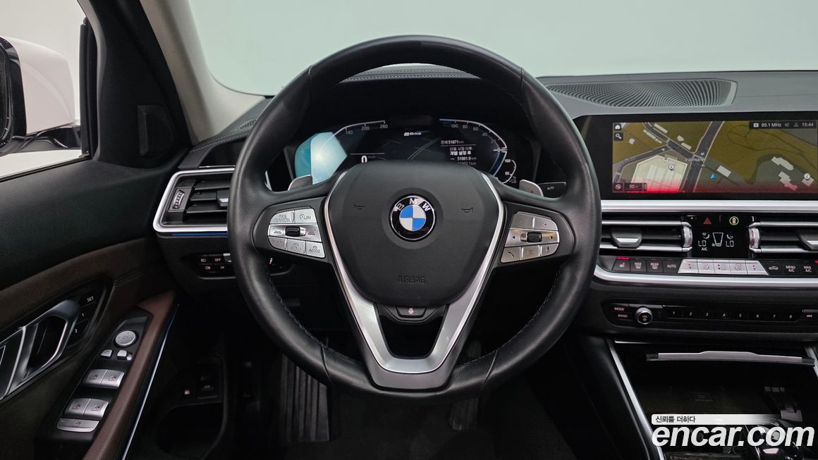 BMW 3-Series 2021