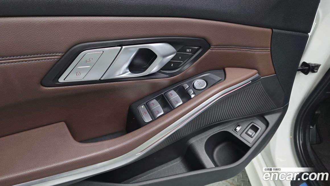 BMW 3-Series 2021