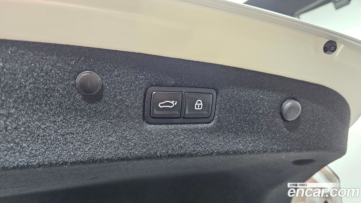 Kia K8 2023