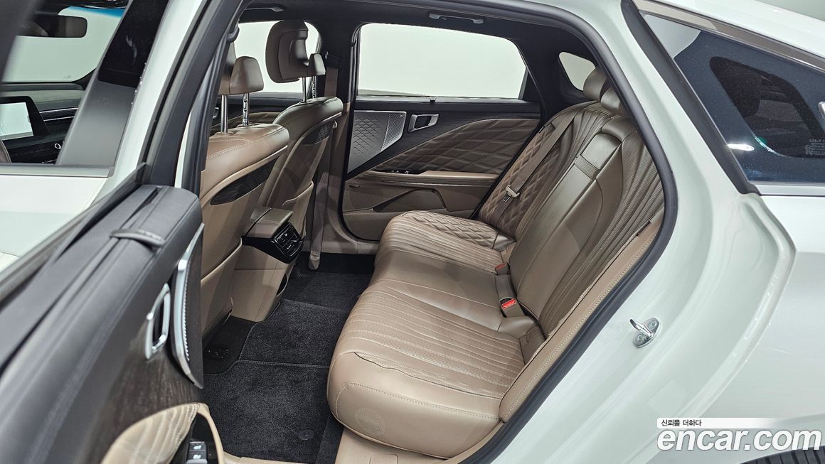 Kia K8 2023