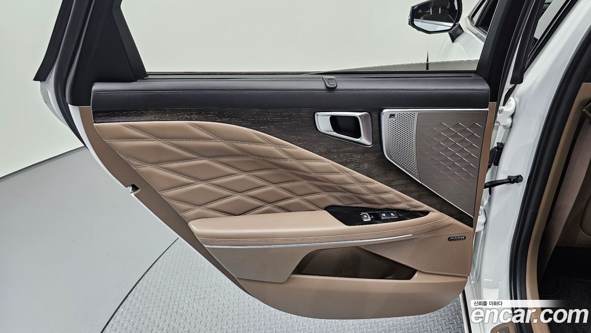 Kia K8 2023
