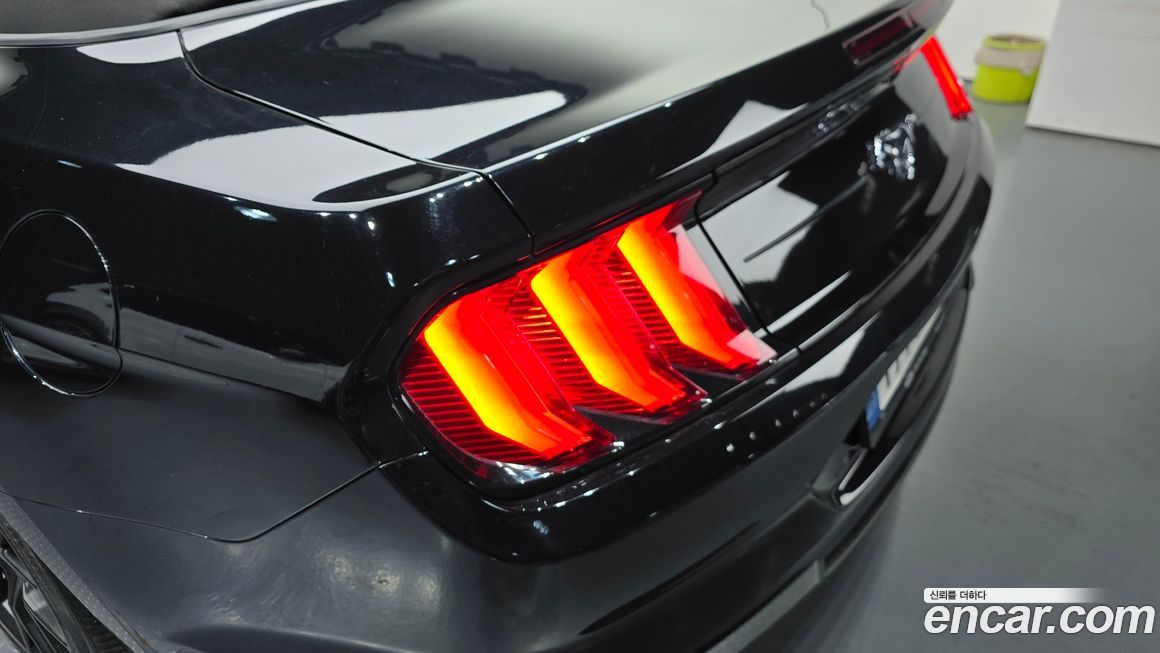 Ford Mustang 2021