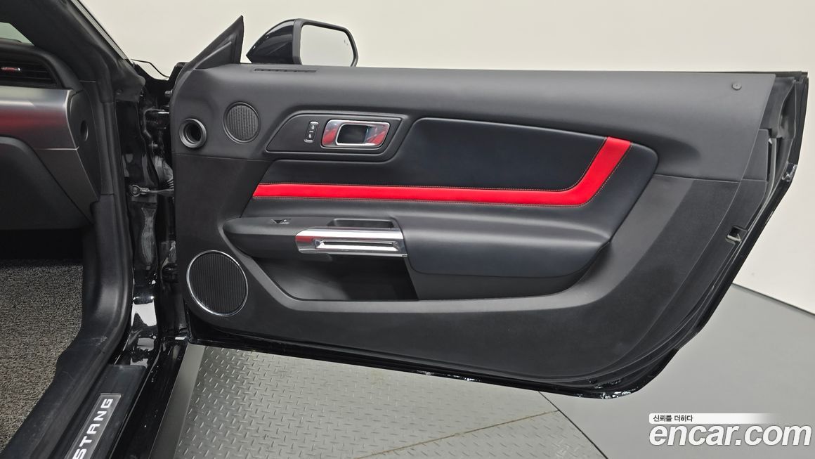 Ford Mustang 2021