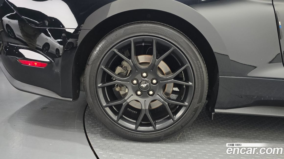 Ford Mustang 2021
