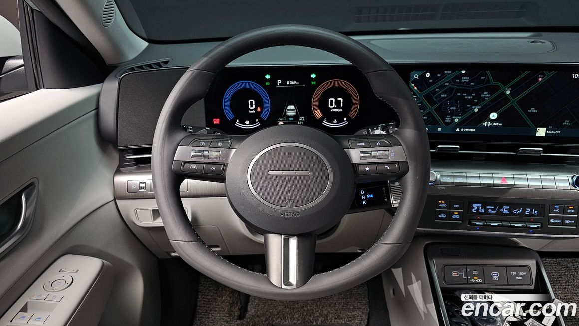 Hyundai Kona 2025
