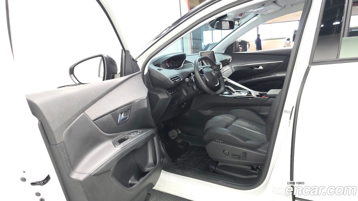 Peugeot 5008 2022