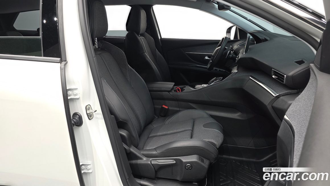 Peugeot 5008 2022