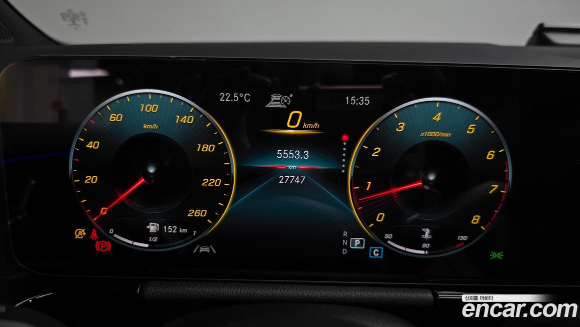 Mercedes-Benz GLA-Class 2021