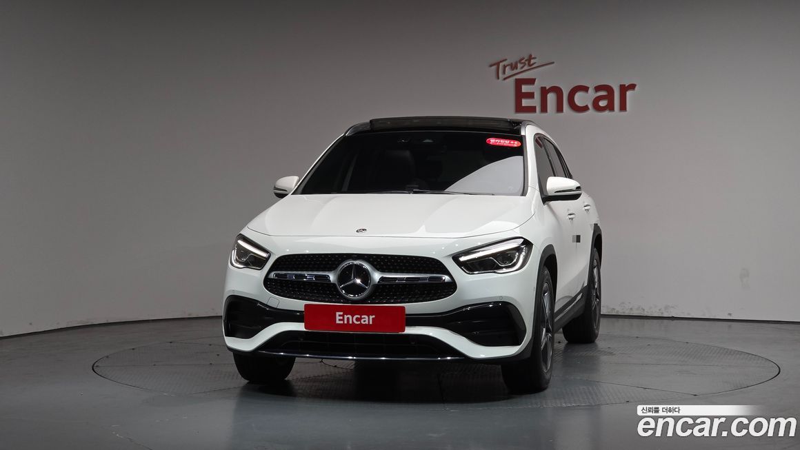 Mercedes-Benz GLA-Class 2021