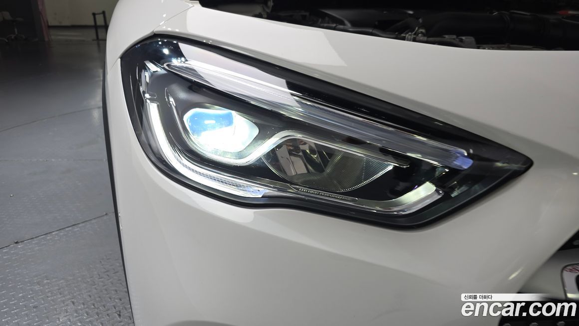 Mercedes-Benz GLA-Class 2021