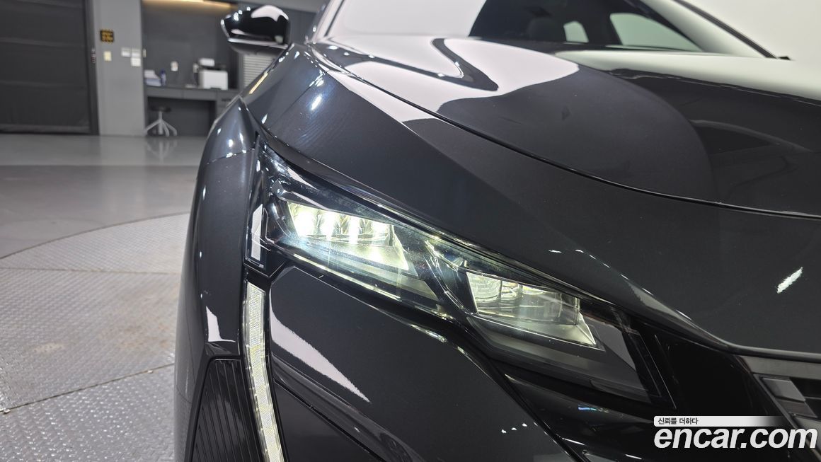 Peugeot 408 2023
