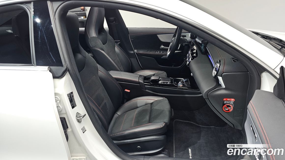Mercedes-Benz CLA-Class 2022