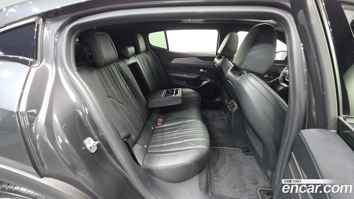 Peugeot 408 2023