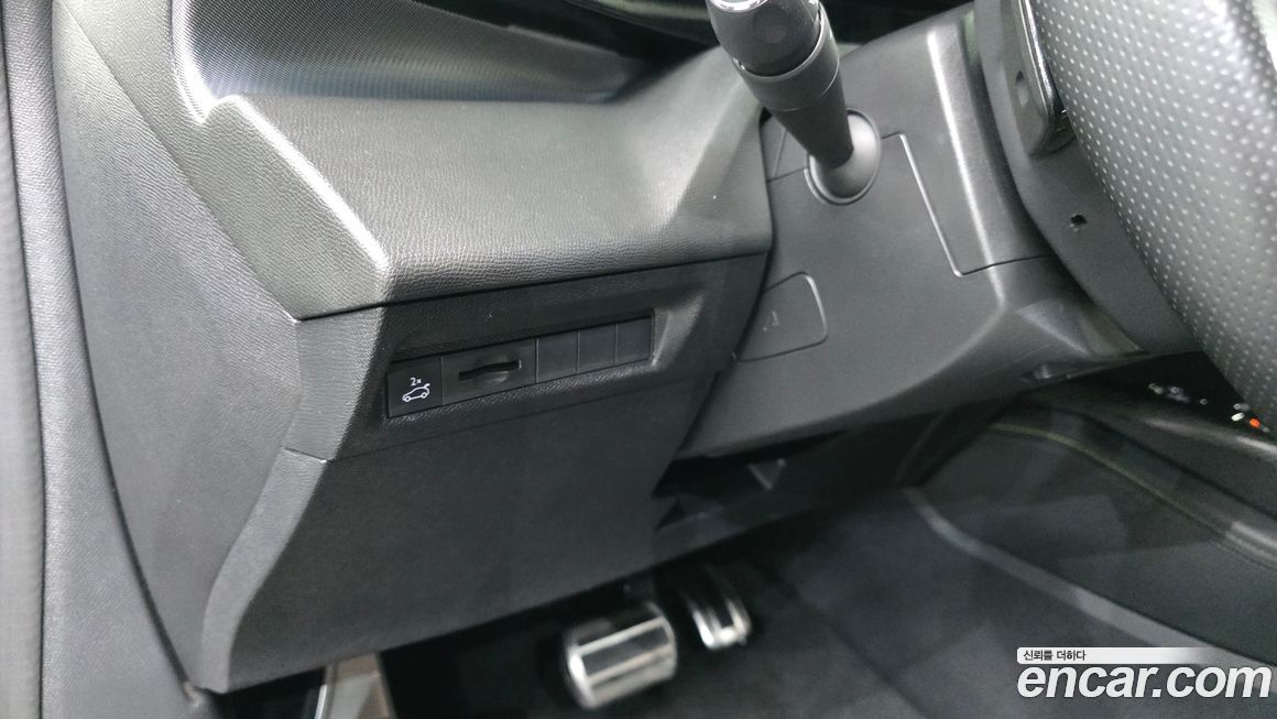 Peugeot 408 2023
