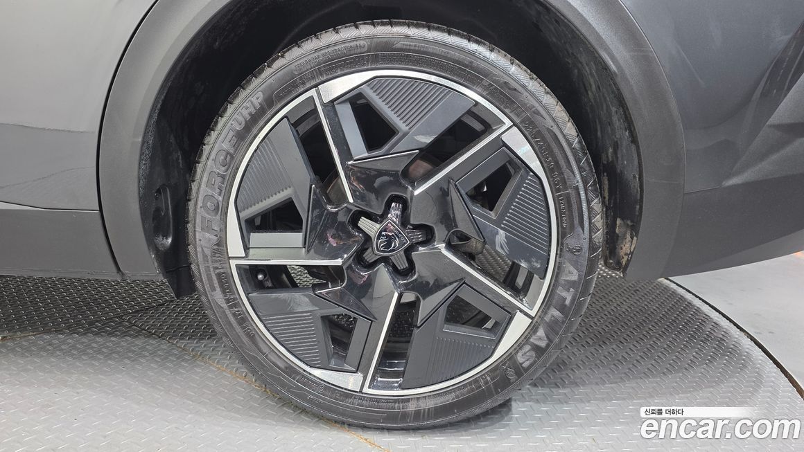 Peugeot 408 2023