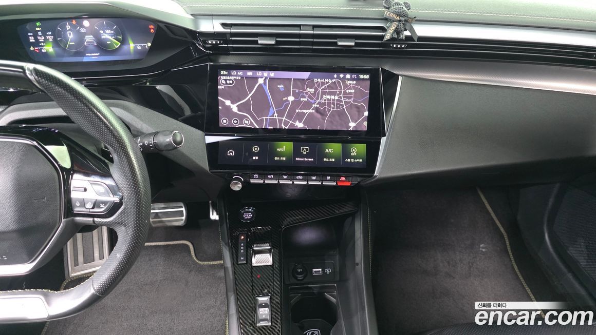 Peugeot 408 2023