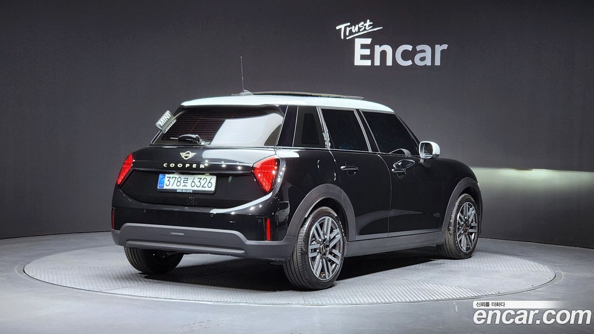 Mini Cooper 2025