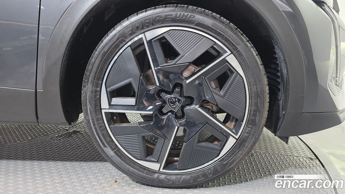 Peugeot 408 2023
