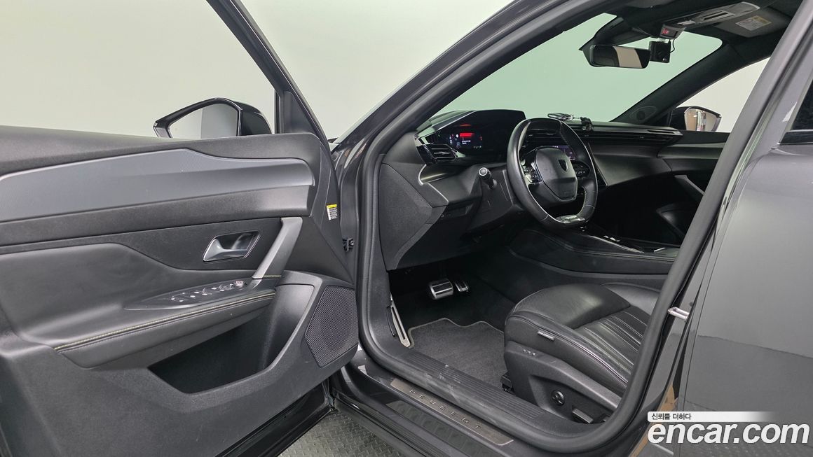 Peugeot 408 2023