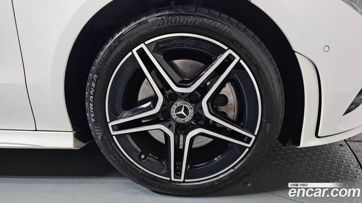 Mercedes-Benz CLA-Class 2022