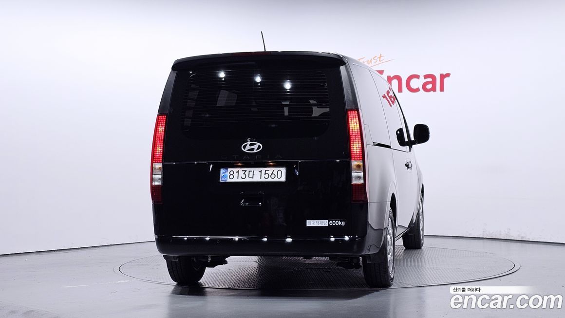 Hyundai Staria 2025