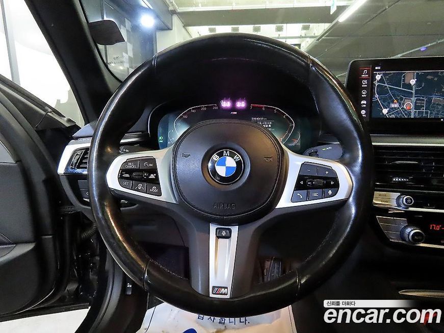 BMW 5-Series 2022