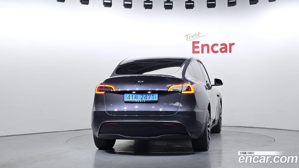 Tesla Model Y 2022