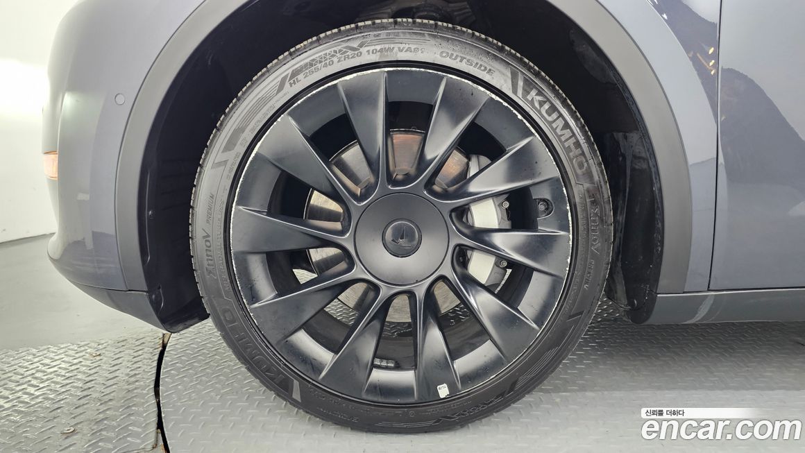 Tesla Model Y 2022
