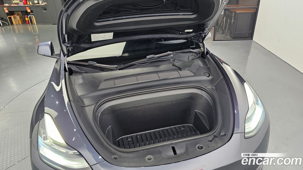 Tesla Model Y 2022