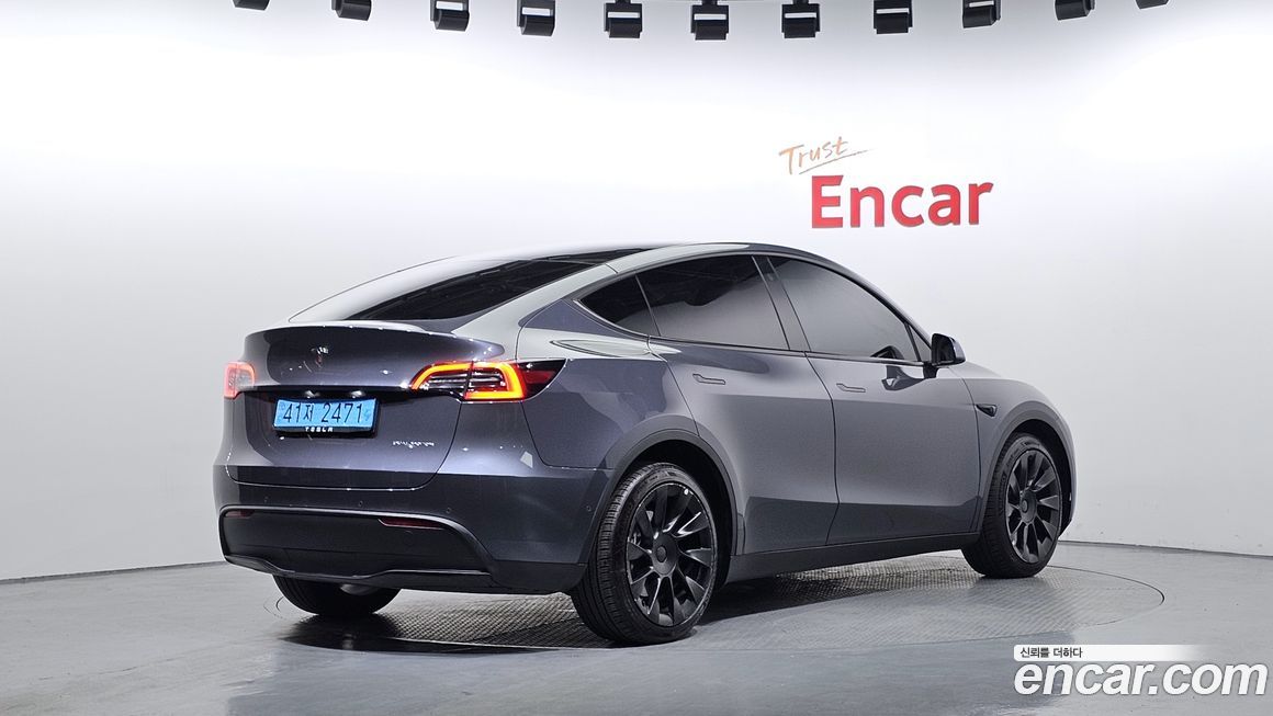 Tesla Model Y 2022