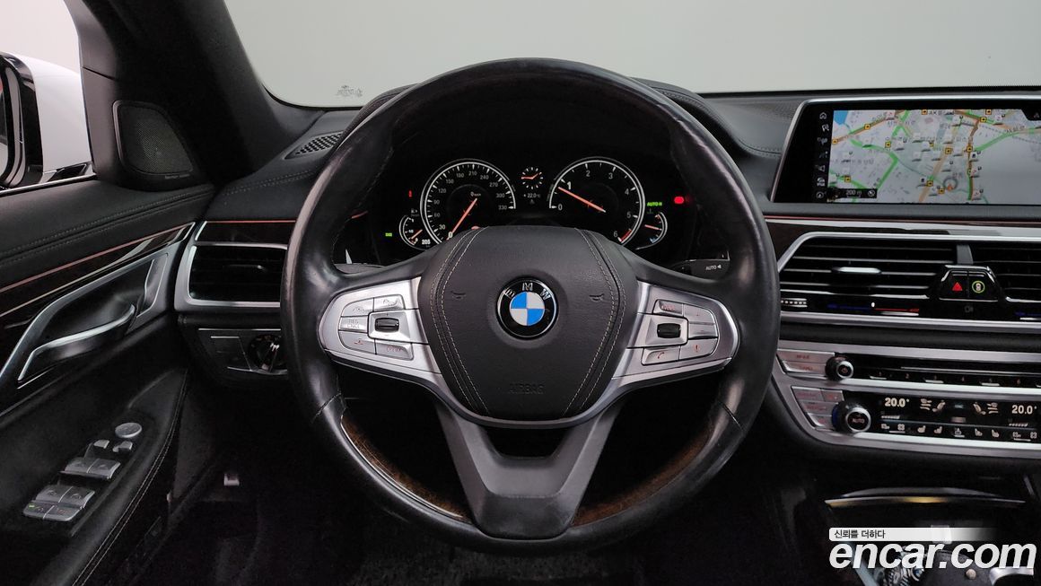 BMW 7-Series 2016