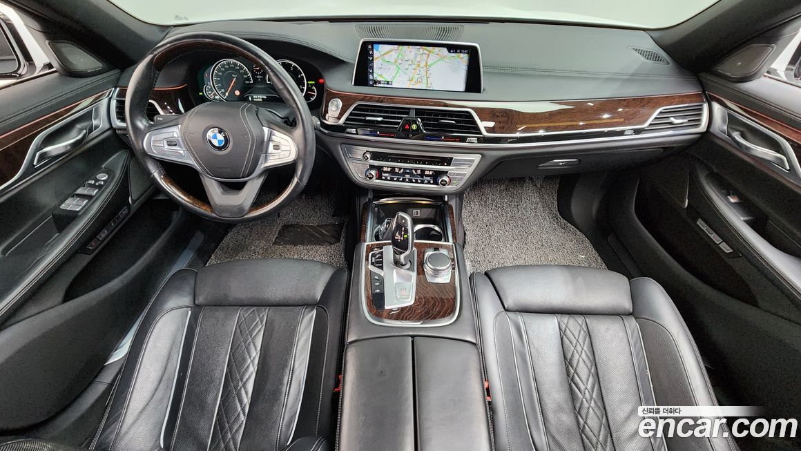 BMW 7-Series 2016
