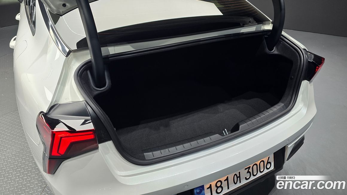 Kia K5 2025