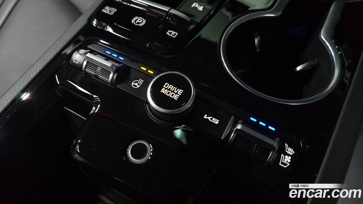 Kia K5 2025