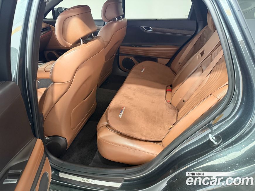 Genesis G80 2021