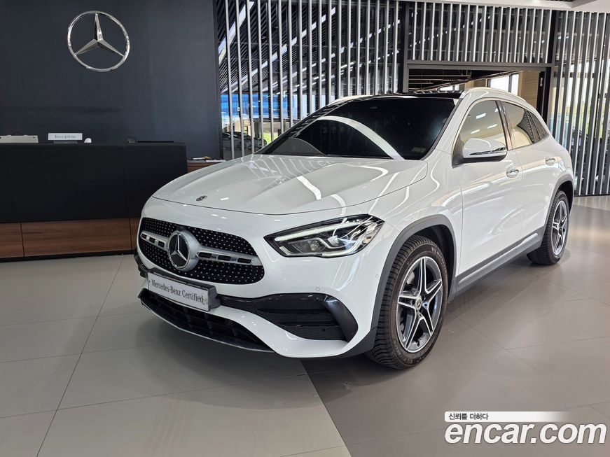 Mercedes-Benz GLA-Class 2021