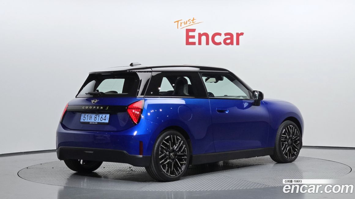 Mini Cooper 2024