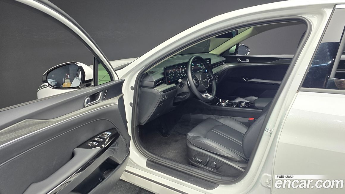 Kia K5 2025
