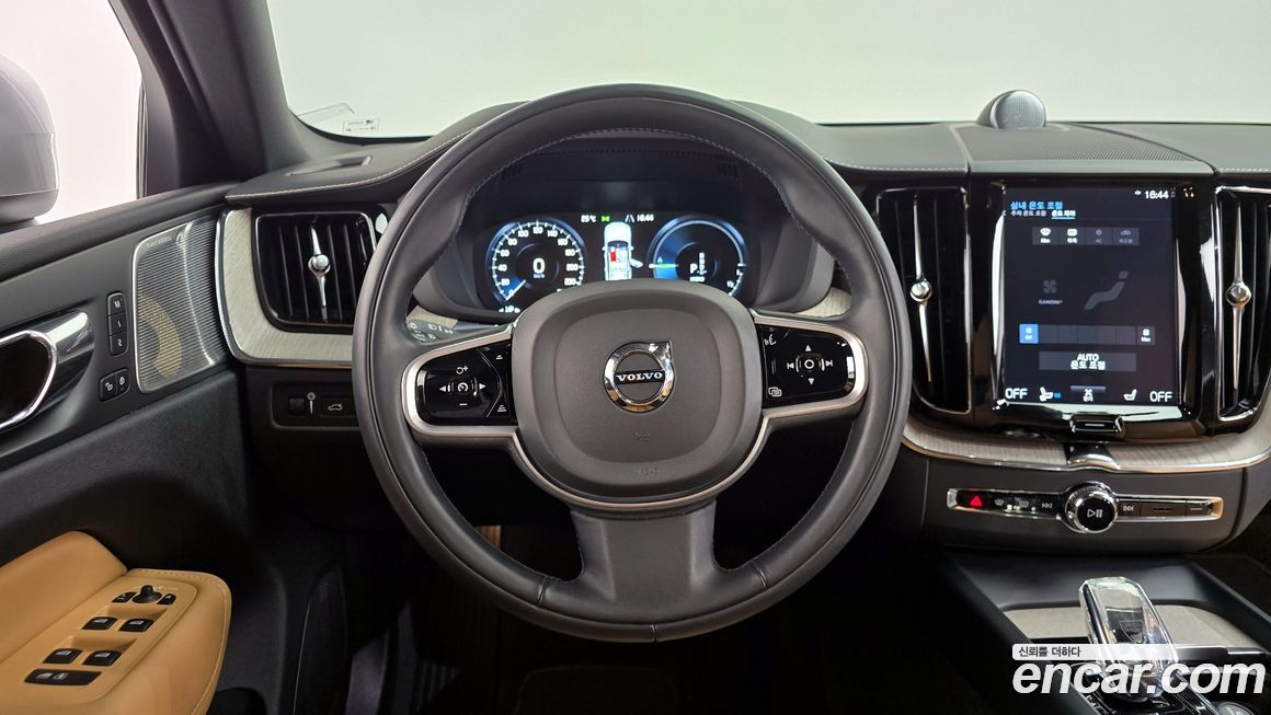 Volvo XC60 2020