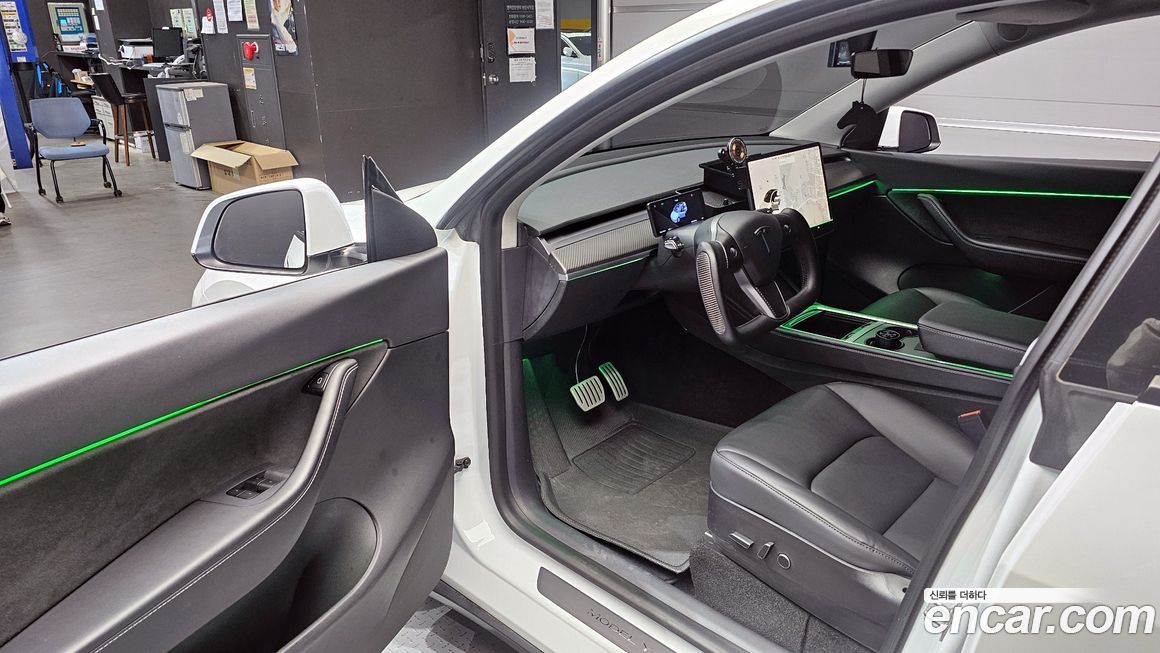 Tesla Model Y 2021