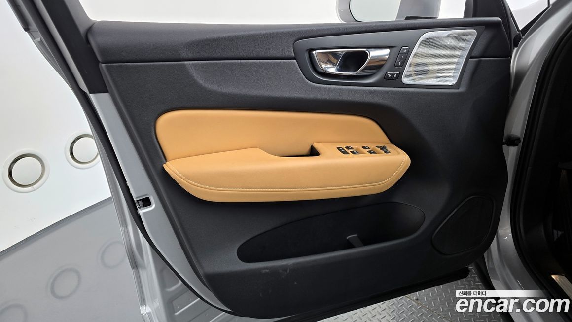 Volvo XC60 2020