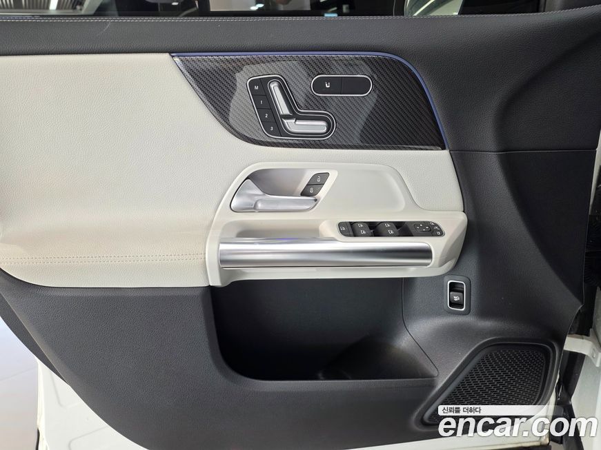 Mercedes-Benz GLA-Class 2021
