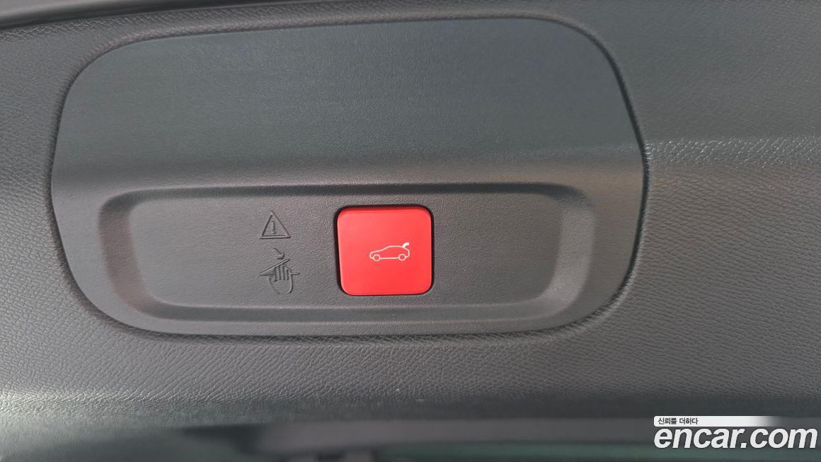Peugeot 408 2023