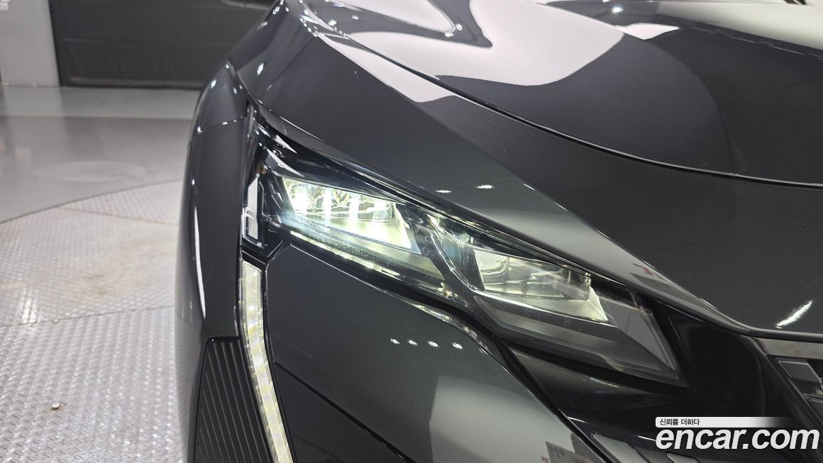 Peugeot 408 2023