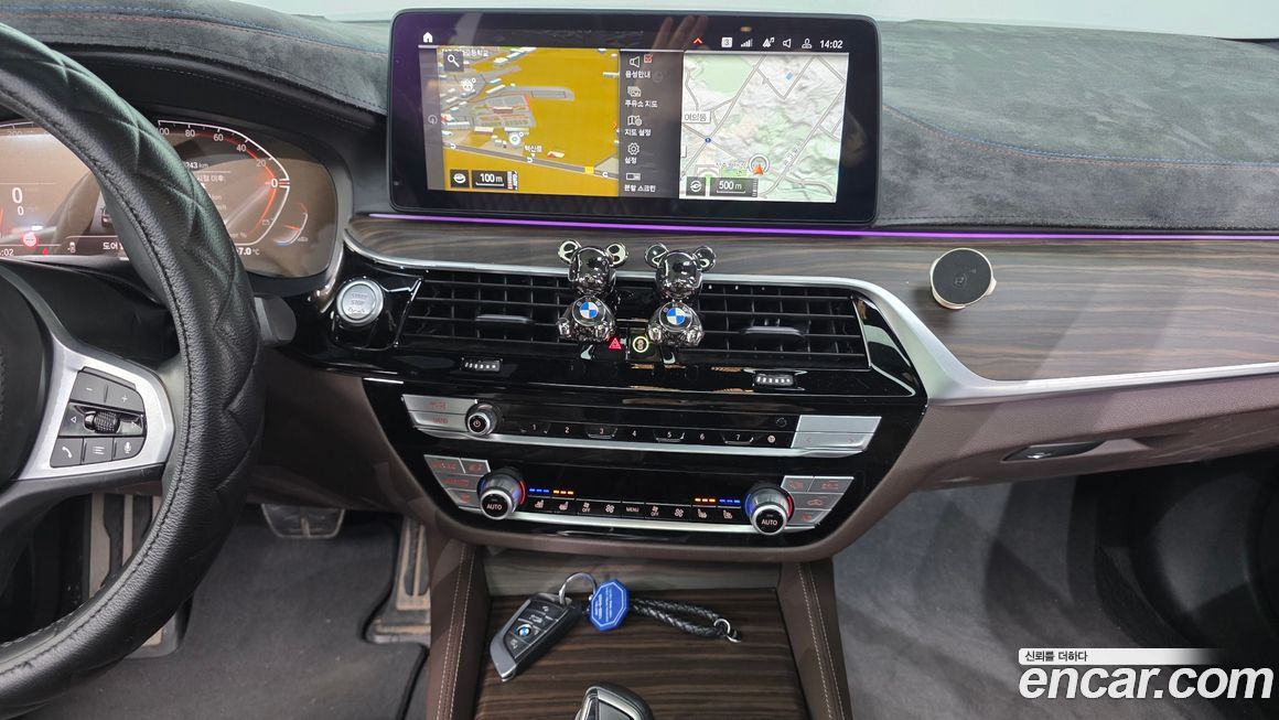 BMW 5-Series 2021