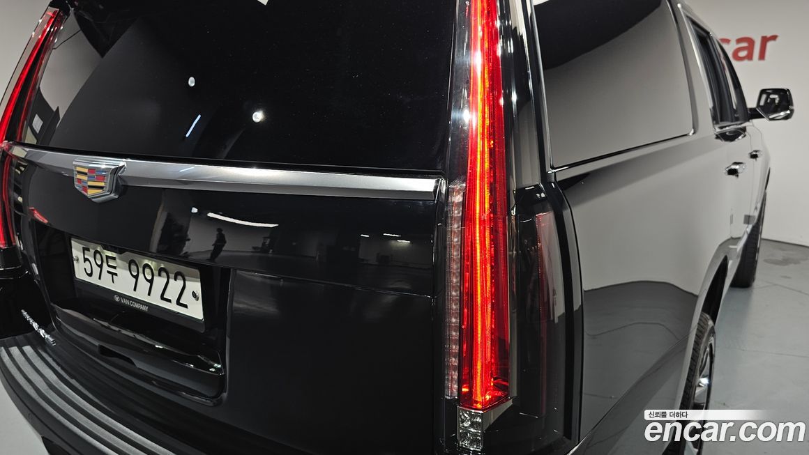 Cadillac Escalade 2018