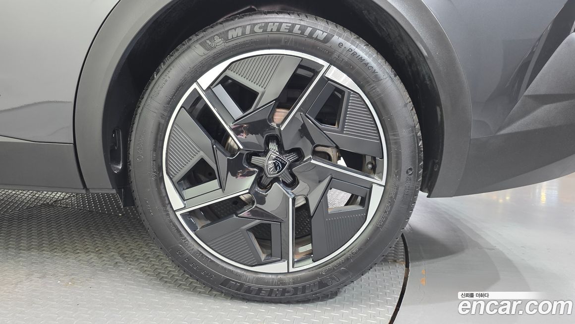 Peugeot 408 2023